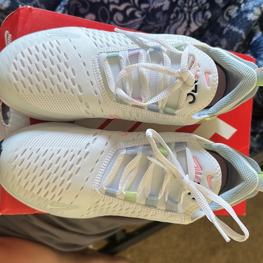 Nike AirMax 270